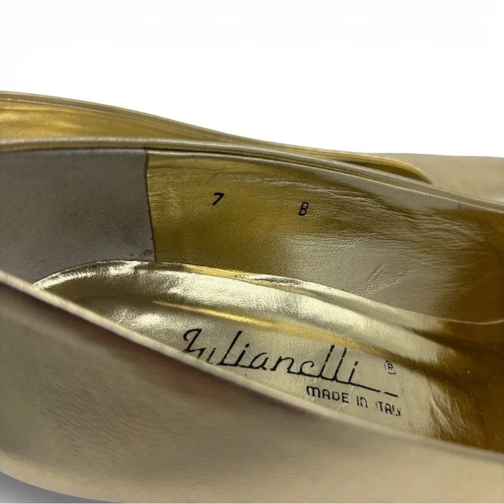 Vintage 80s metallic gold pumps by‎ Italian designer Julianelli 7